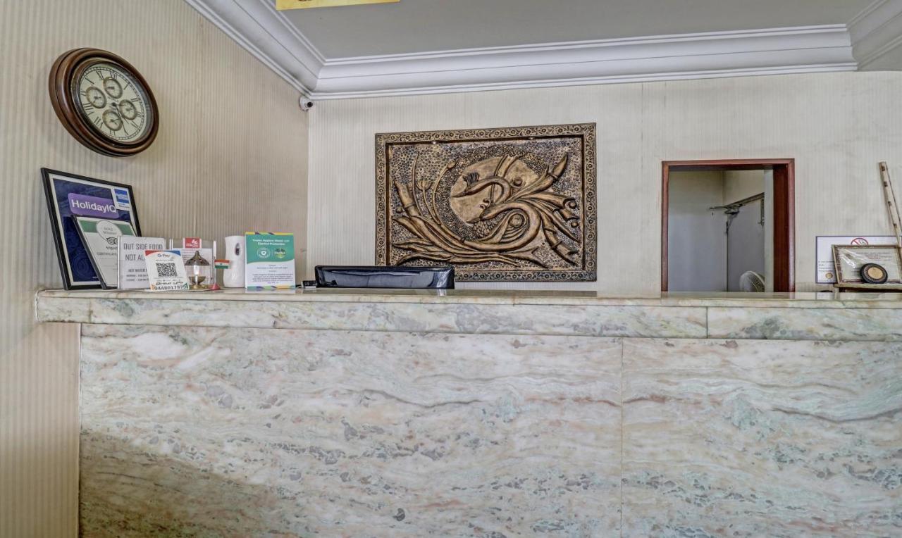 Treebo Komfort Suites, 3 Km From Mysore Palace מראה חיצוני תמונה