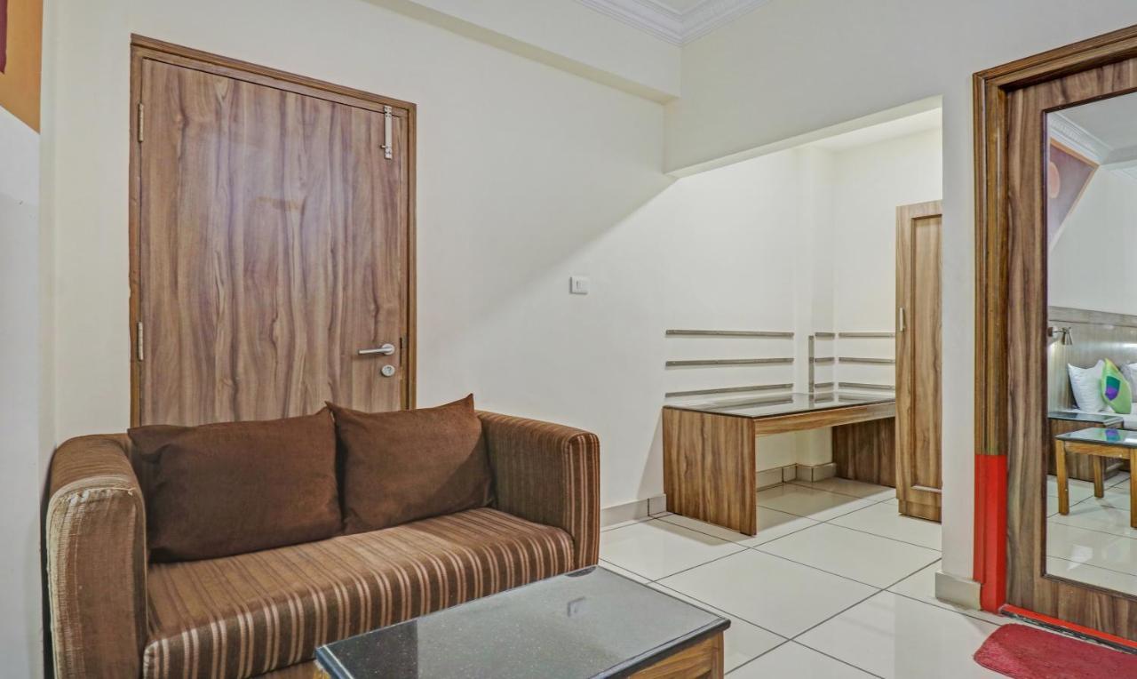 Treebo Komfort Suites, 3 Km From Mysore Palace מראה חיצוני תמונה