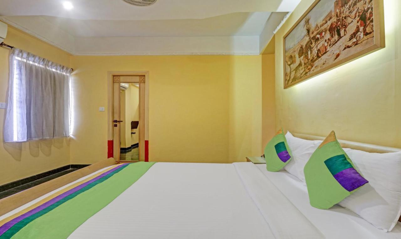 Treebo Komfort Suites, 3 Km From Mysore Palace מראה חיצוני תמונה