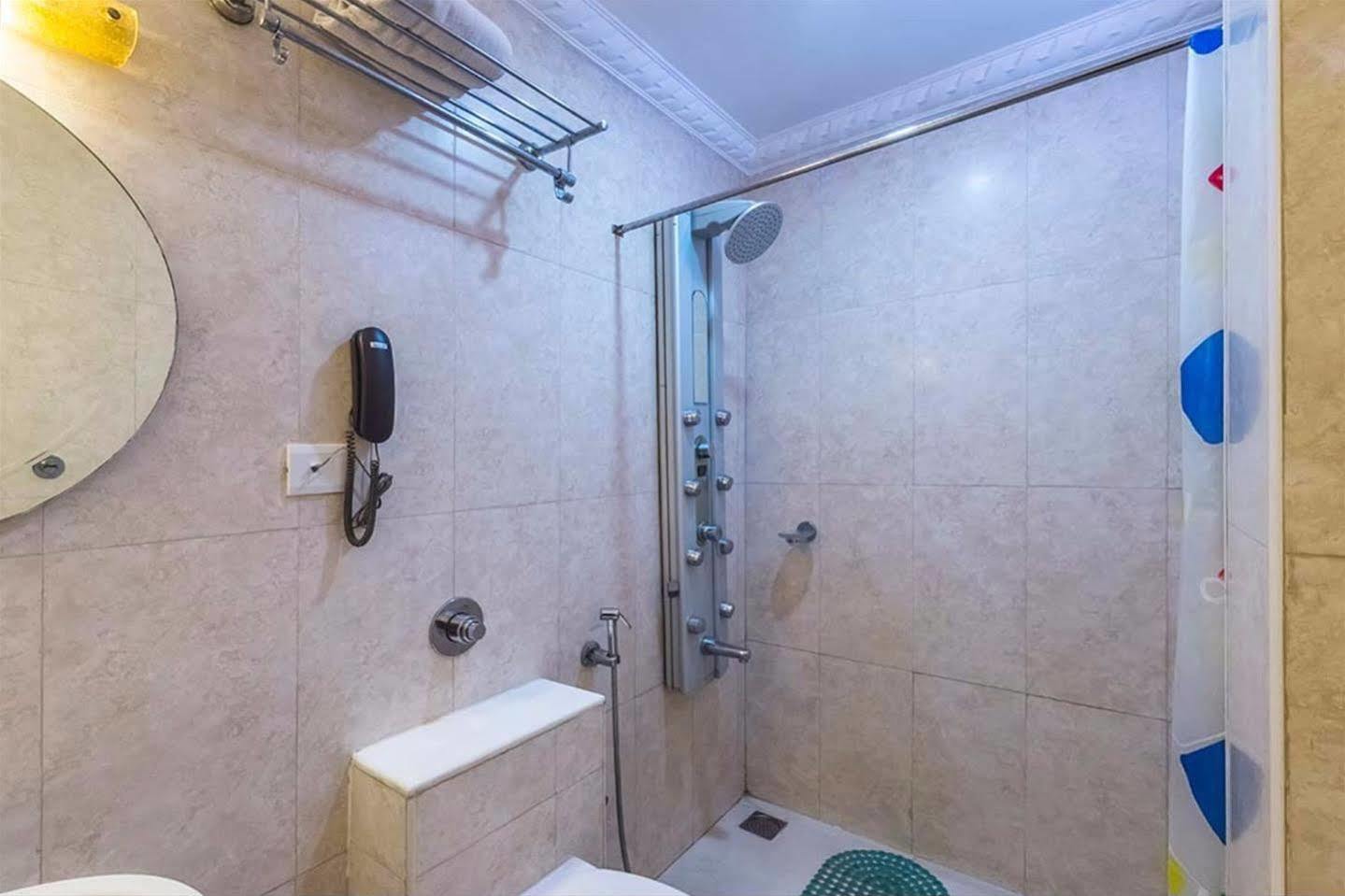 Treebo Komfort Suites, 3 Km From Mysore Palace מראה חיצוני תמונה