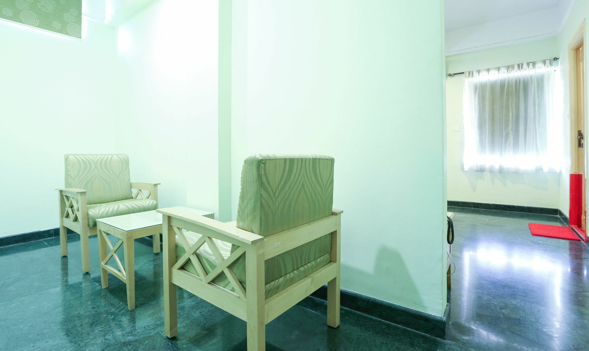 Treebo Komfort Suites, 3 Km From Mysore Palace מראה חיצוני תמונה