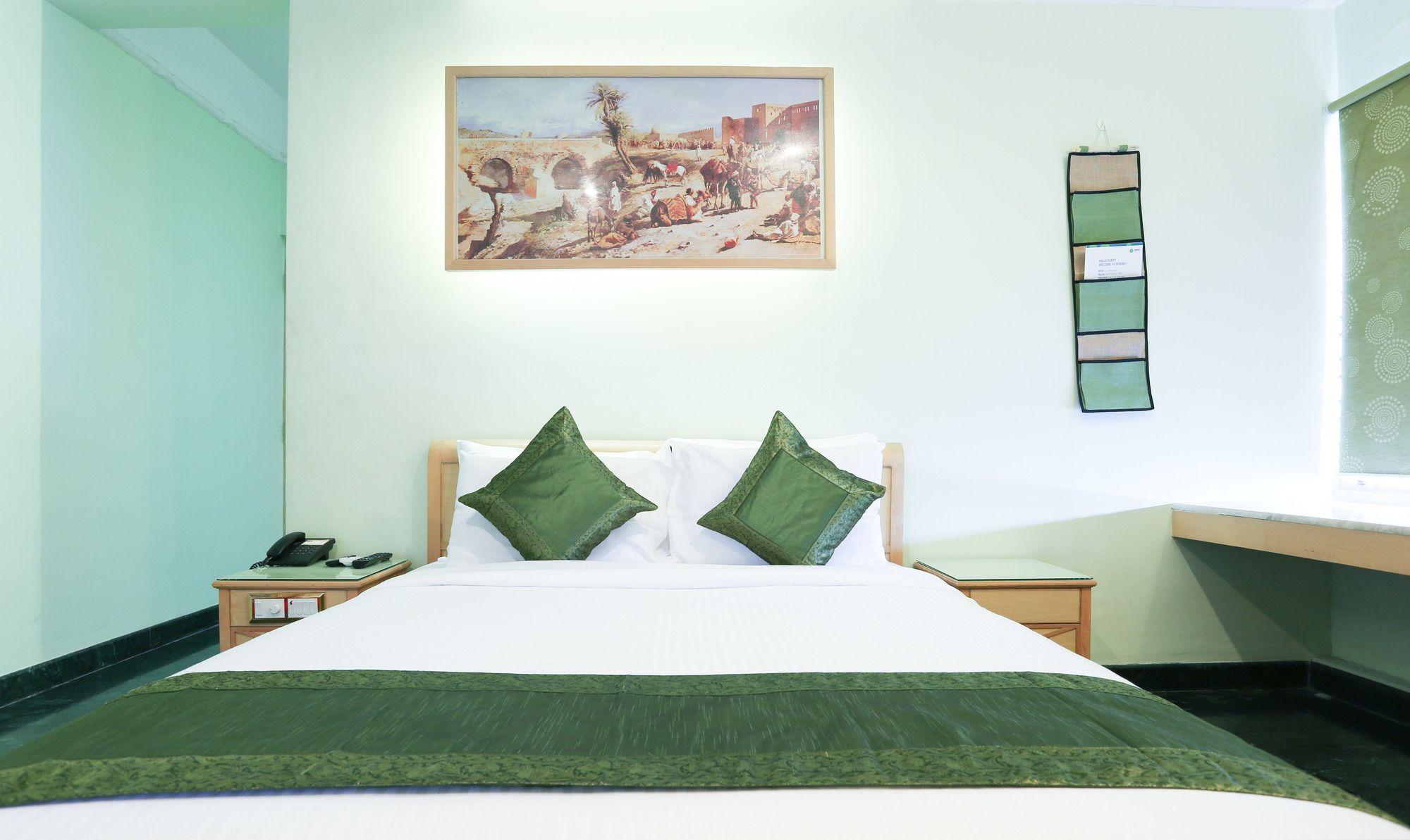 Treebo Komfort Suites, 3 Km From Mysore Palace מראה חיצוני תמונה